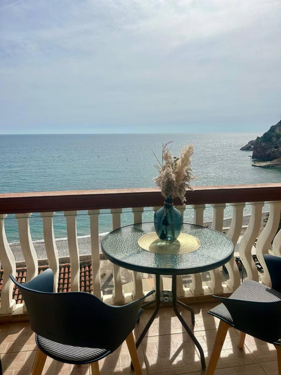 Stari Grad Апартаменти Сутоморе